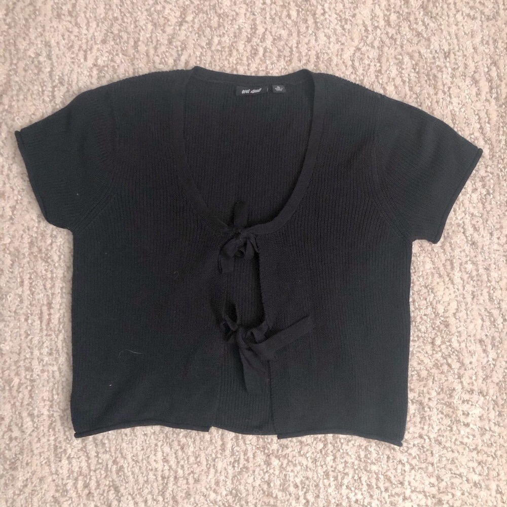 Black ribbed knit tie up short sleeve sweater-size small